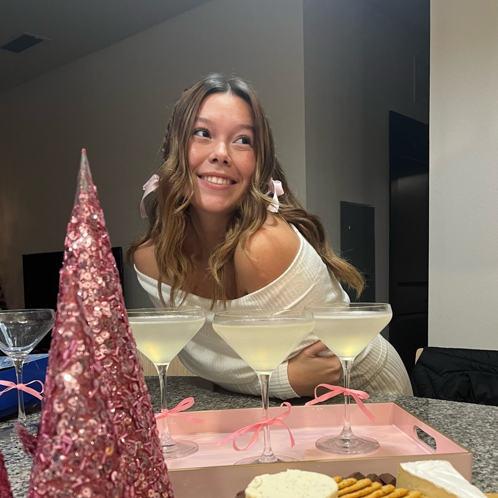 Meet your Posher, Brooke